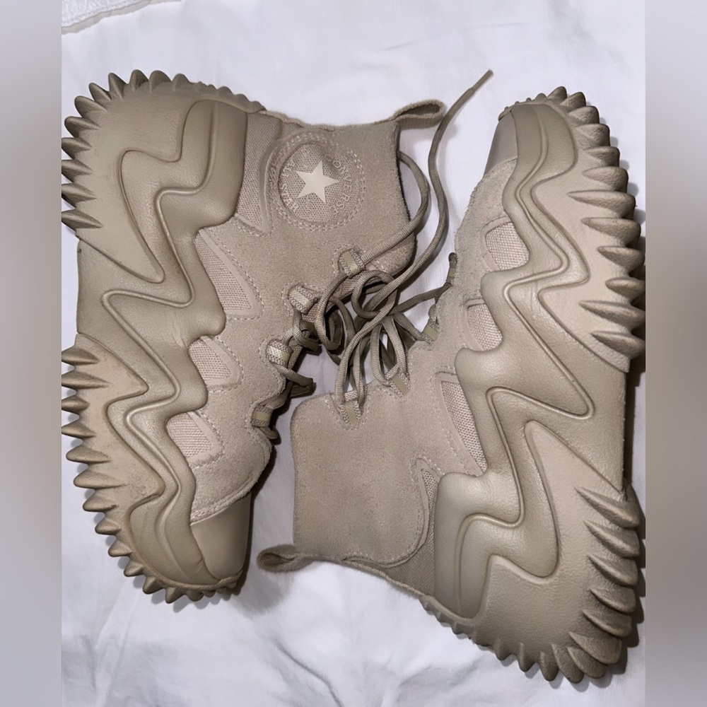 Converse Run Start, size 6.5, beige like new, refer to the photos